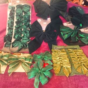 Holiday Bow collection greens (12 + pcs. )
